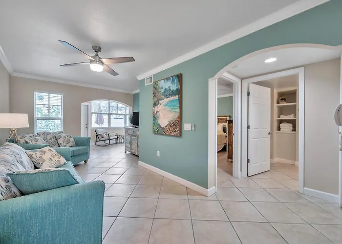 1st Floor Beauty Right By The * Clearwater Beach